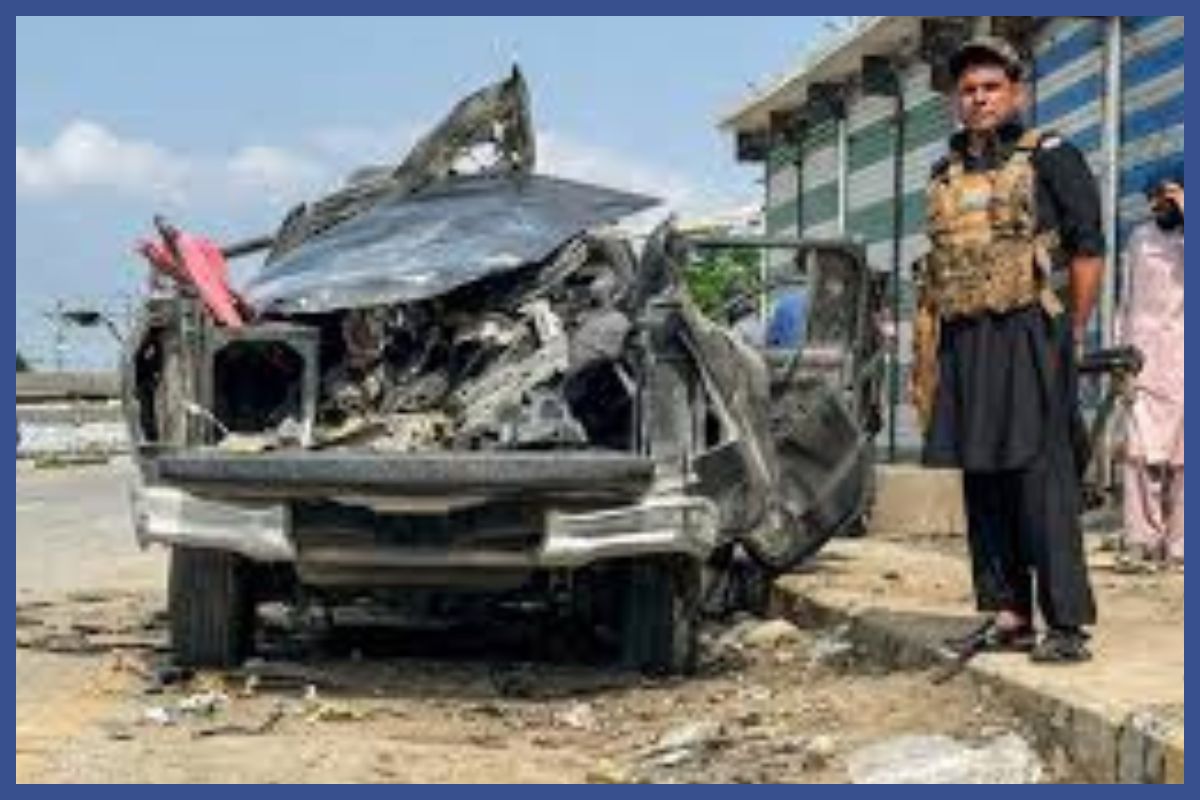 পাকিস্তানে সরকারি গাড়িতে বোমা হামলা, নি’হত ৫