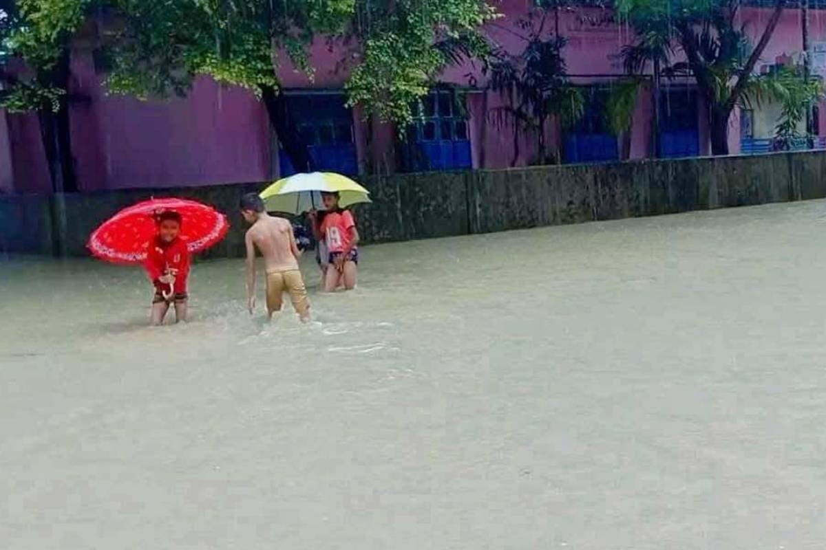পাহাড়ি ঢল আর বৃষ্টিতে বিপর্যস্ত টেকনাফ, অর্ধশত গ্রাম প্লাবিত