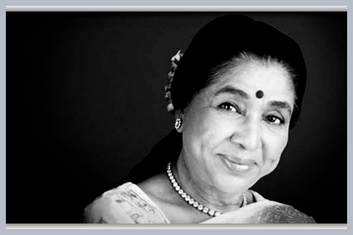 হঠাৎ কণ্ঠশিল্পী আশা ভোঁসলের মৃত্যুর গুঞ্জন; যা জানা গেল