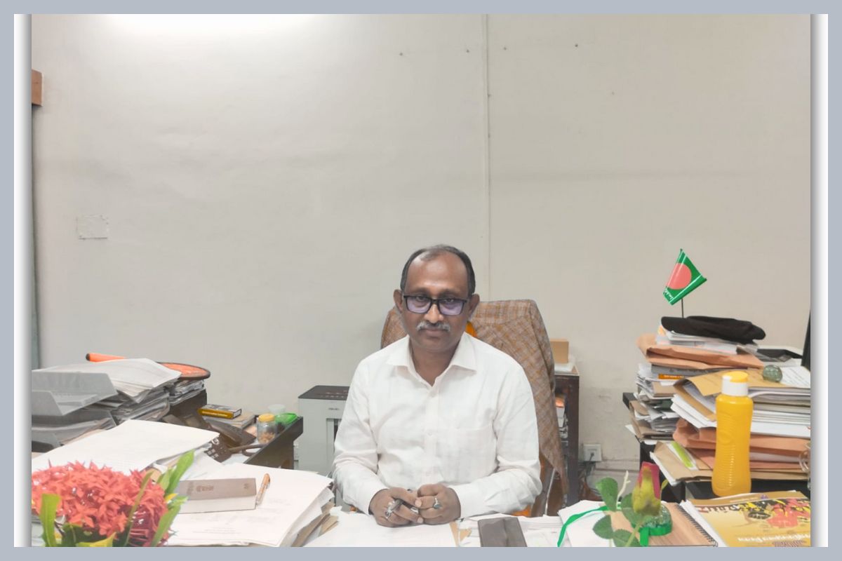 'অ্যালামনাই হিসেবে শিক্ষার্থীদের পাশে থাকা আমাদের দায়িত্ব'