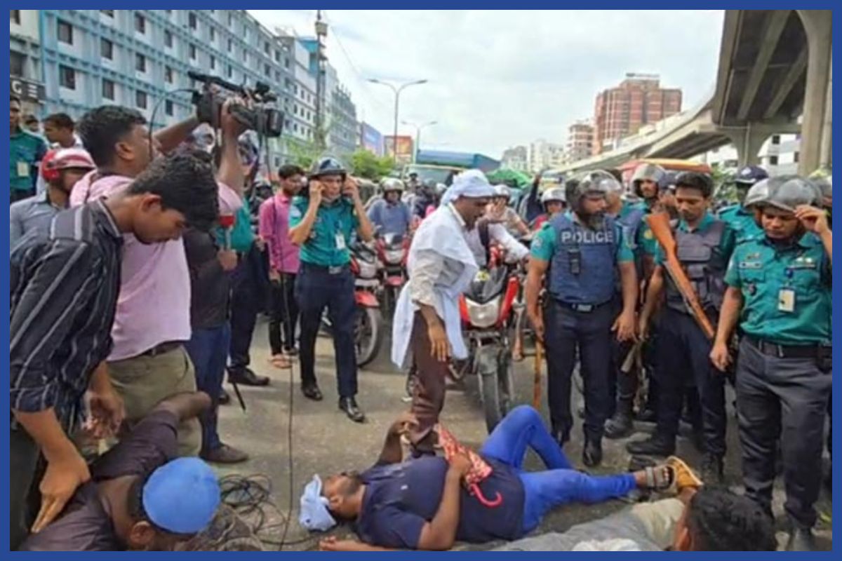 দাবি আদায় না হওয়া পর্যন্ত সড়ক ছাড়বো না

