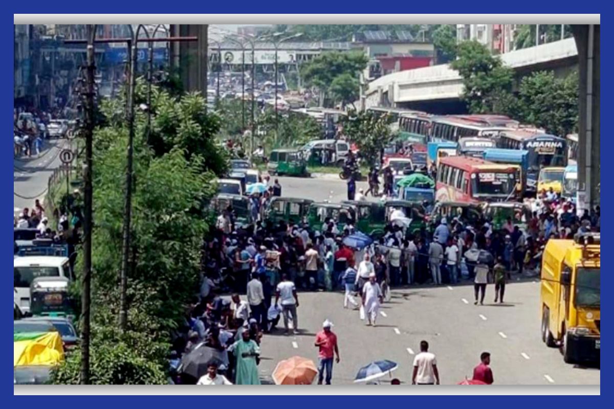 রাজধানীতে ফের যান চলাচল বন্ধ