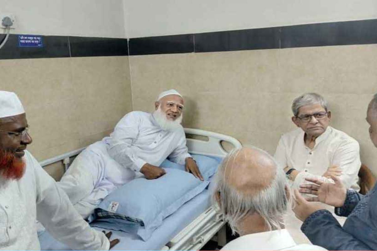 জামায়াত আমিরকে দেখতে হাসপাতালে মির্জা ফখরুল