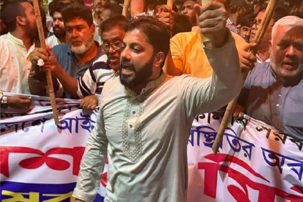 ‘ফেব্রুয়ারির নির্বাচন পেছালে এক ঘণ্টাও ক্ষমতায় থাকতে দেওয়া হবে না’