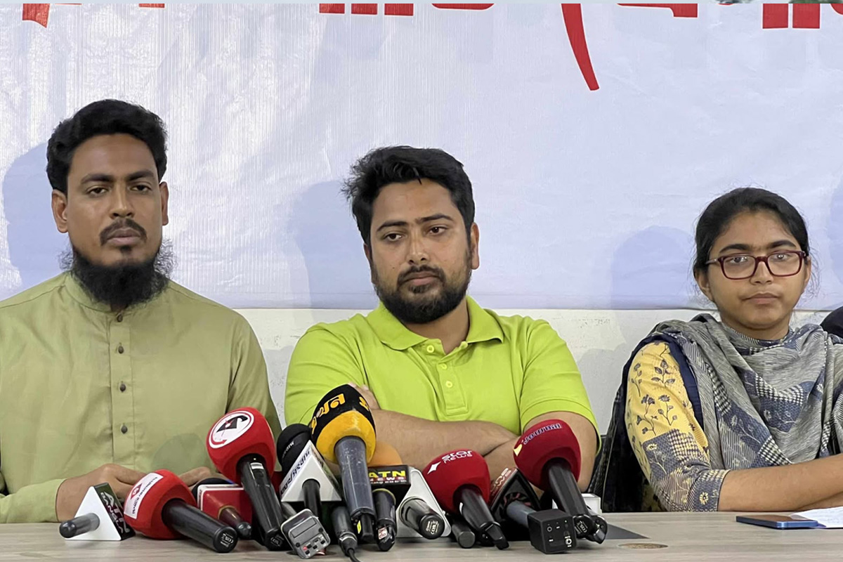 মাইলস্টোনে হতাহতের সঠিক তথ্য প্রকাশের আহ্বান নাহিদের