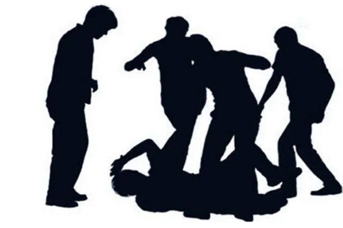বিশ্ববিদ্যালয় ক্যাম্পাসে হামলা, আহত ৫