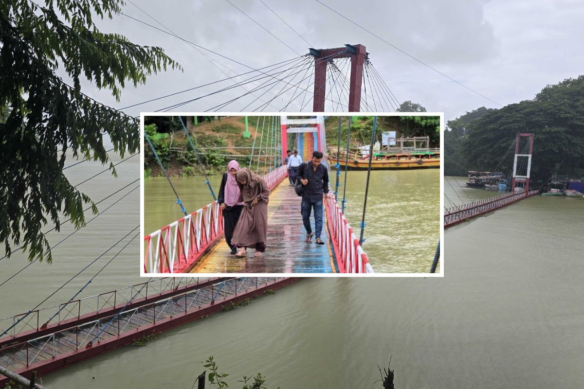 তলিয়ে যাচ্ছে রাঙামাটির ঝুলন্ত সেতু!