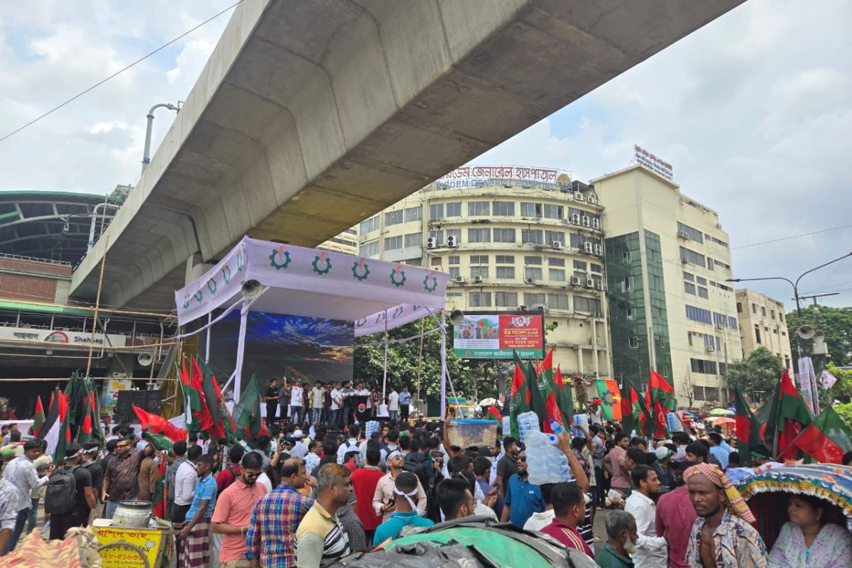 শাহবাগে জড়ো হচ্ছেন ছাত্রদলের নেতাকর্মীরা