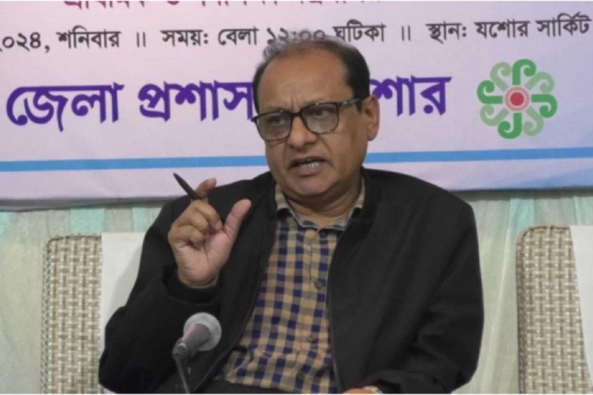 ৩২ হাজার সহকারী শিক্ষকের পদোন্নতি নিয়ে উপদেষ্টার নতুন বার্তা
