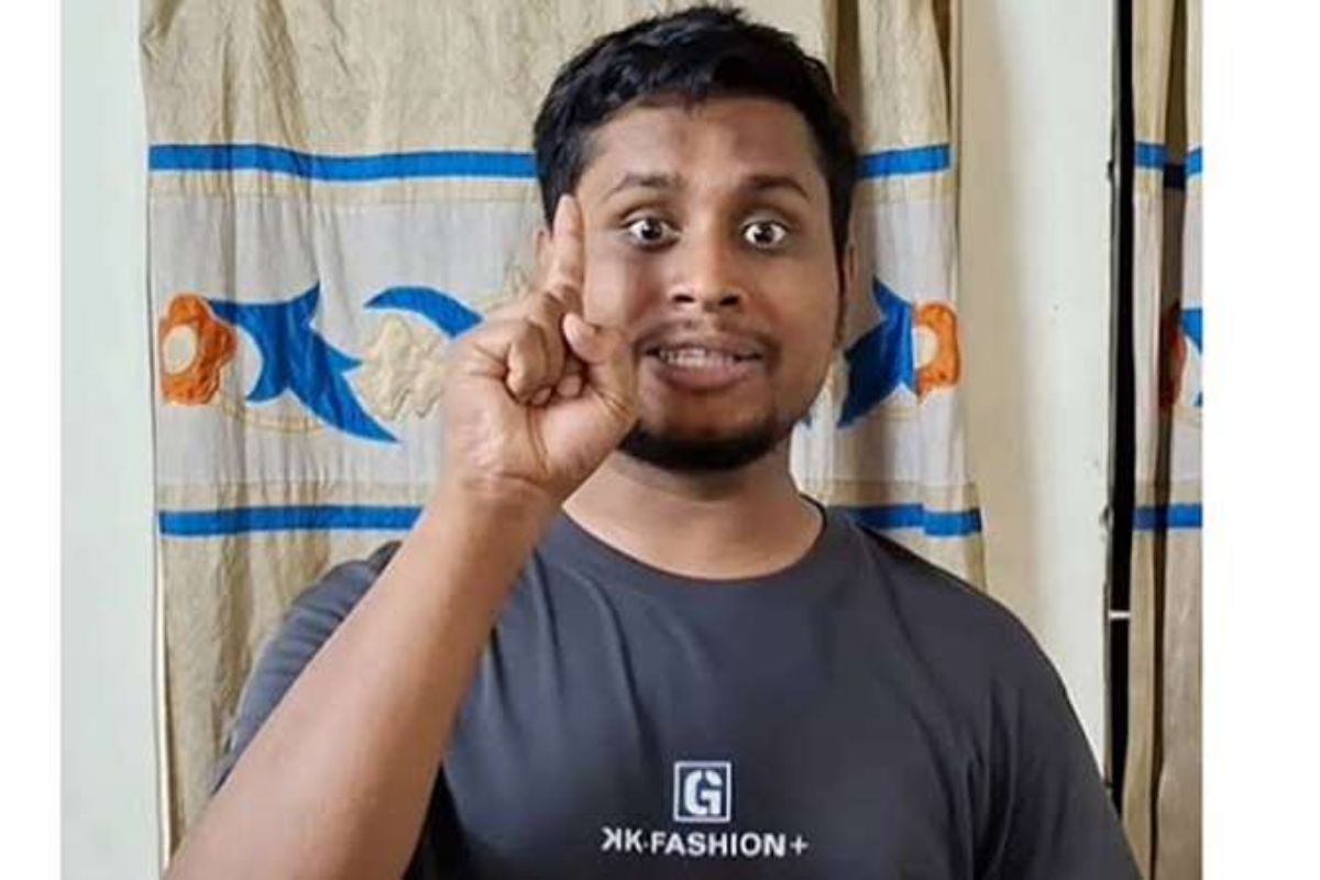 অসম্পূর্ণ জুলাই ঘোষণাপত্রে এটি আমার নীরব প্রতিবাদ: হাসনাত