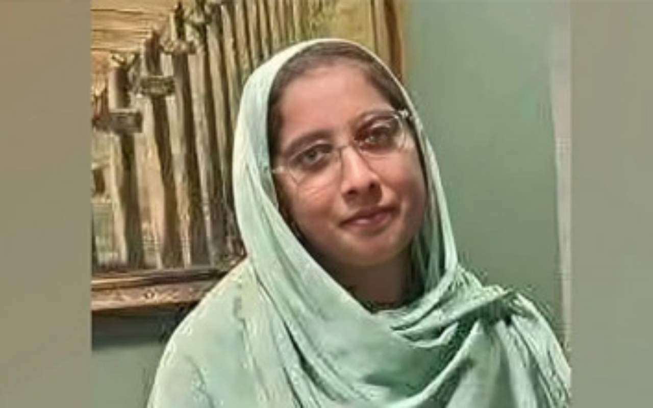মাইলস্টোনের সেই শিক্ষিকার নামে চালু হচ্ছে নতুন অ্যাওয়ার্ড