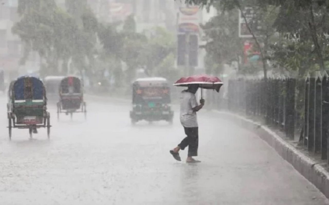 লঘুচাপের প্রভাবে সারাদেশে সপ্তাহজুড়ে বৃষ্টির পূর্বাভাস
