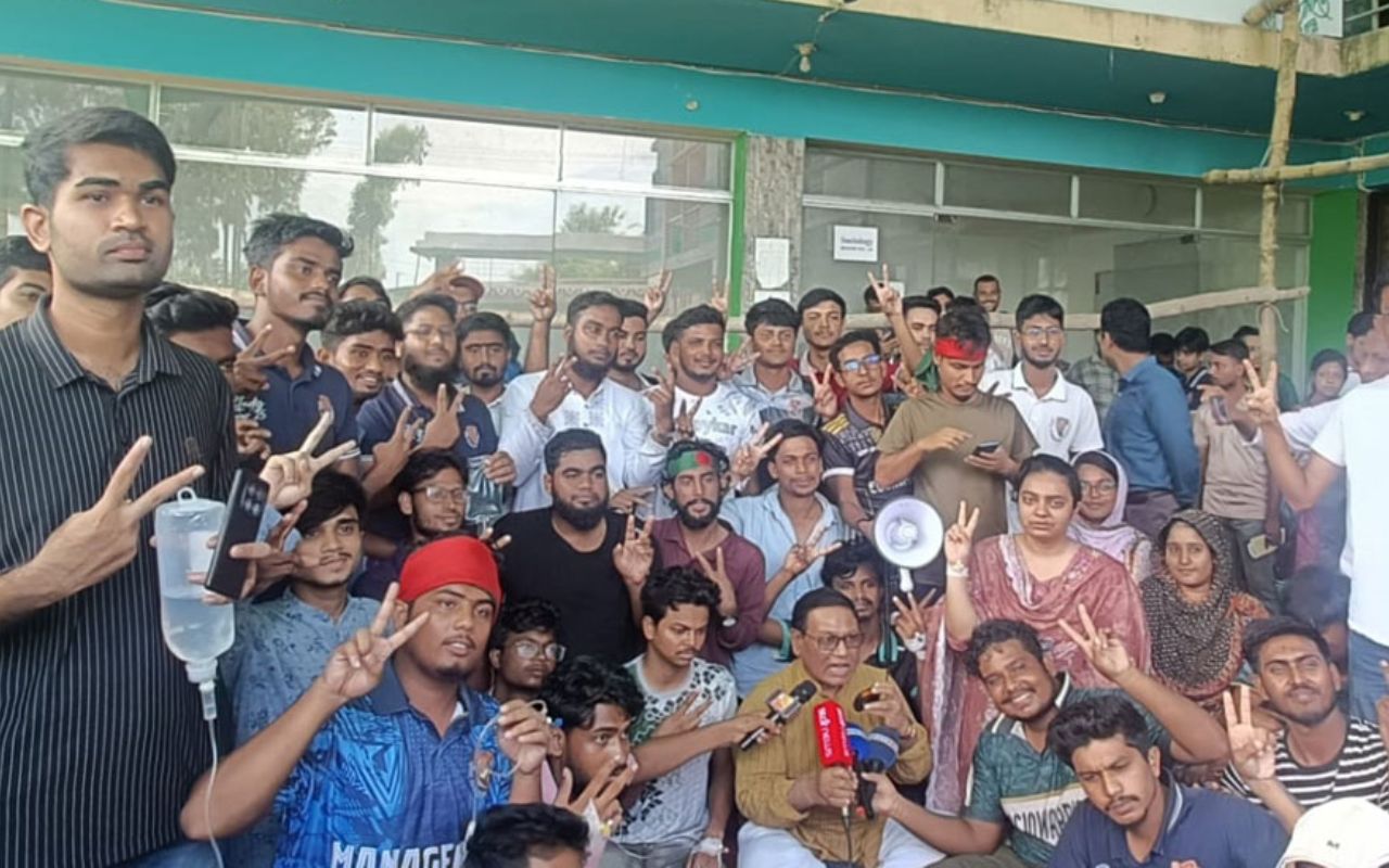 অনশনের অবসান: স্থায়ী ক্যাম্পাস পেল রবীন্দ্র বিশ্ববিদ্যালয়