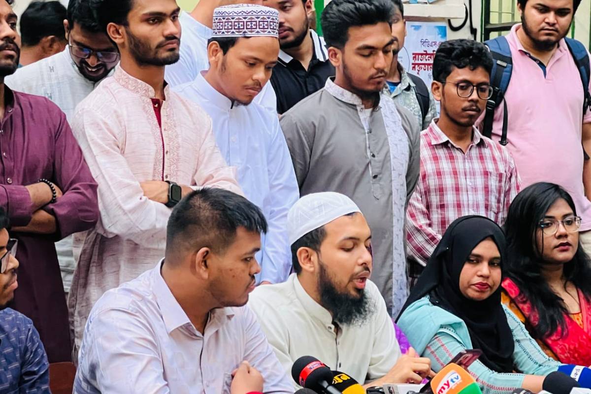 'সমন্বিত শিক্ষার্থী সংসদ' প্যানেলে ভিপি প্রার্থী খালিদ, জিএস মাহিন