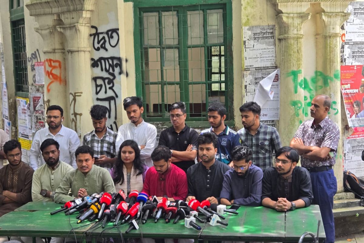 ডাকসু নির্বাচনের ব্যালটে প্রার্থীদের ছবি যুক্ত করার দাবি