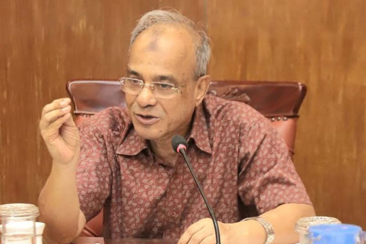 নির্বাচনের আগেই লুট হওয়া সব অস্ত্র উদ্ধারের ঘোষণা স্বরাষ্ট্র উপদেষ্টার