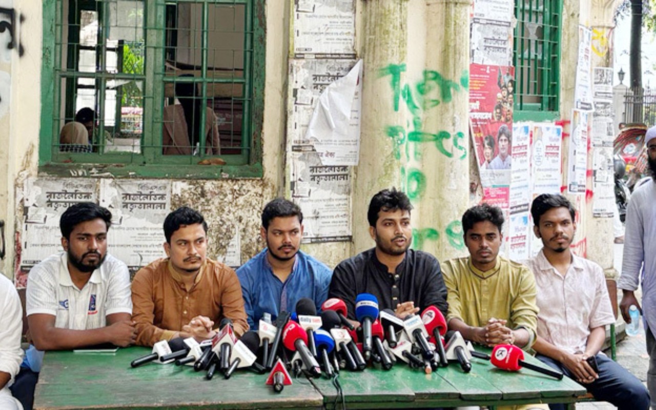 ডাকসু নির্বাচন পেছানোর চেষ্টা চলছে: ছাত্র অধিকার পরিষদ