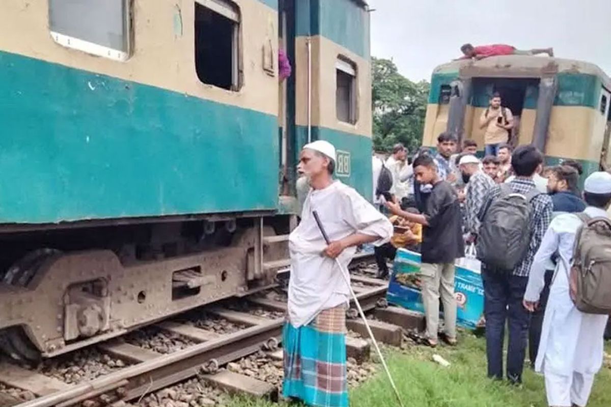 ঢাকাগামী যমুনা এক্সপ্রেস ট্রেন লাইনচ্যুত