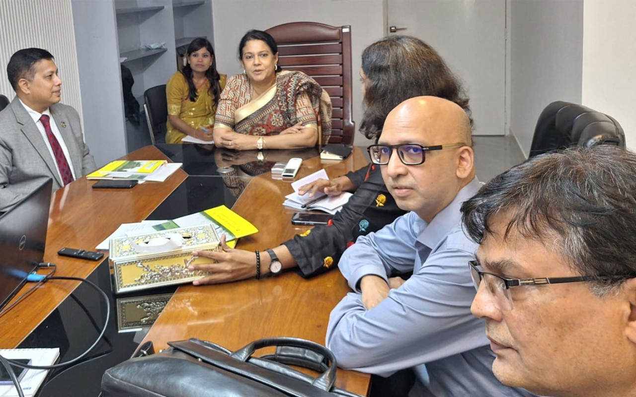 উন্নয়ন ও পরিবেশ সুরক্ষা একসঙ্গে চলতে হবে: পরিবেশ উপদেষ্টা