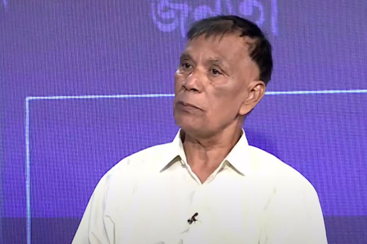 অবরুদ্ধ থেকে মুক্ত হলেন সাংবাদিক মাহবুব কামাল