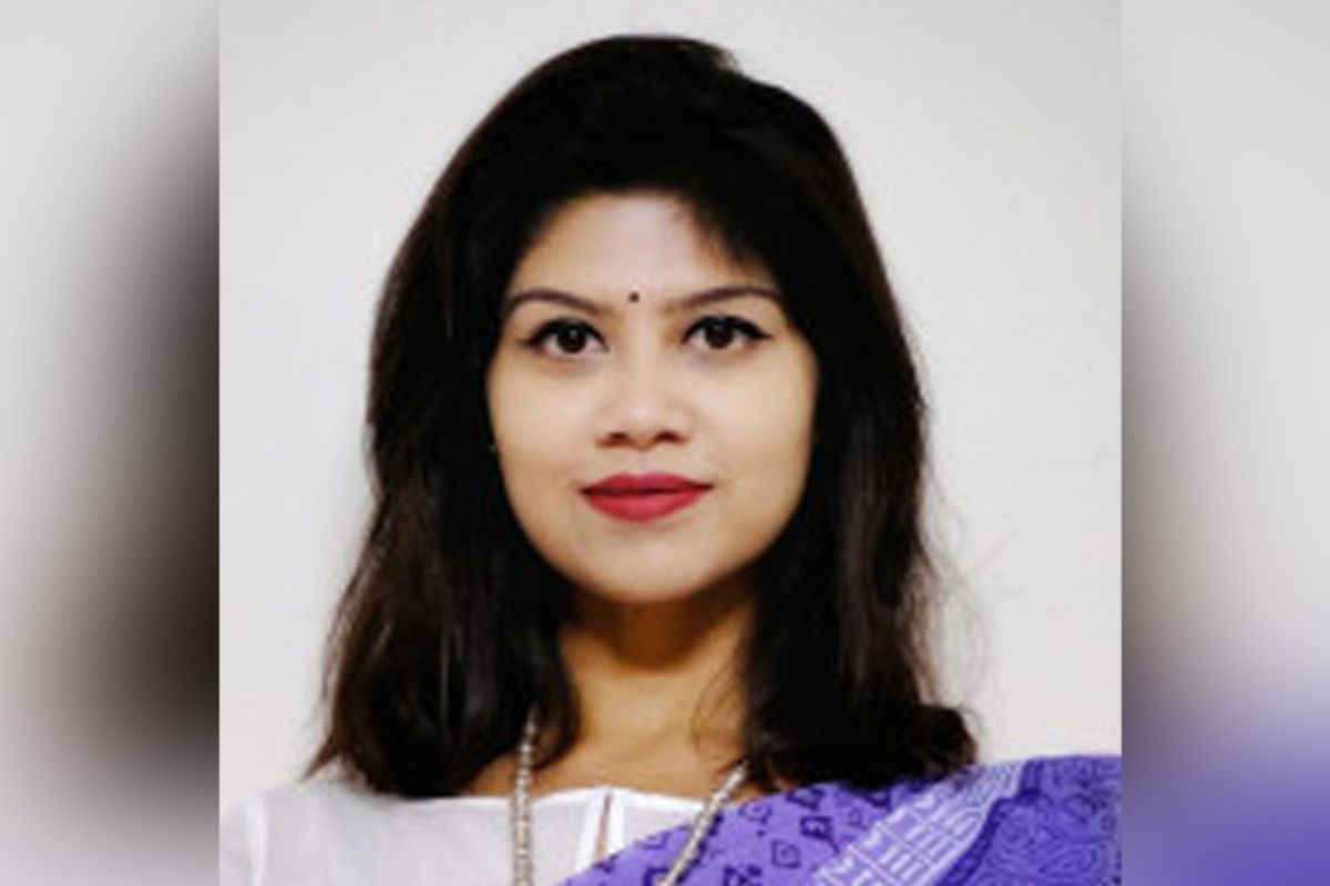 এনবিআরের সহকারী কর কমিশনার মিতু বরখাস্ত