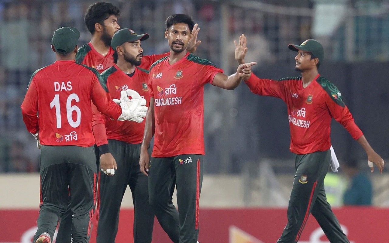 নাসুম-মোস্তাফিজের তোপে ১০৩ রানে অলআউট নেদারল্যান্ডস