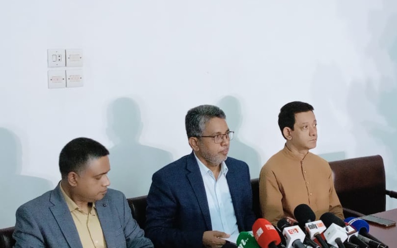 সমালোচনার মুখে ডাকসুর ছুটি এখন একদিন