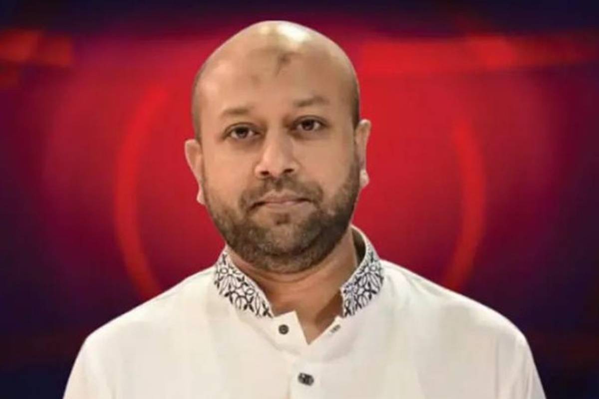 ডে-থ পলিটিকস’ শুরু? শেখ হাসিনাকে ঘিরে ভ-য়-ঙ্কর ভবিষ্যদ্বাণী