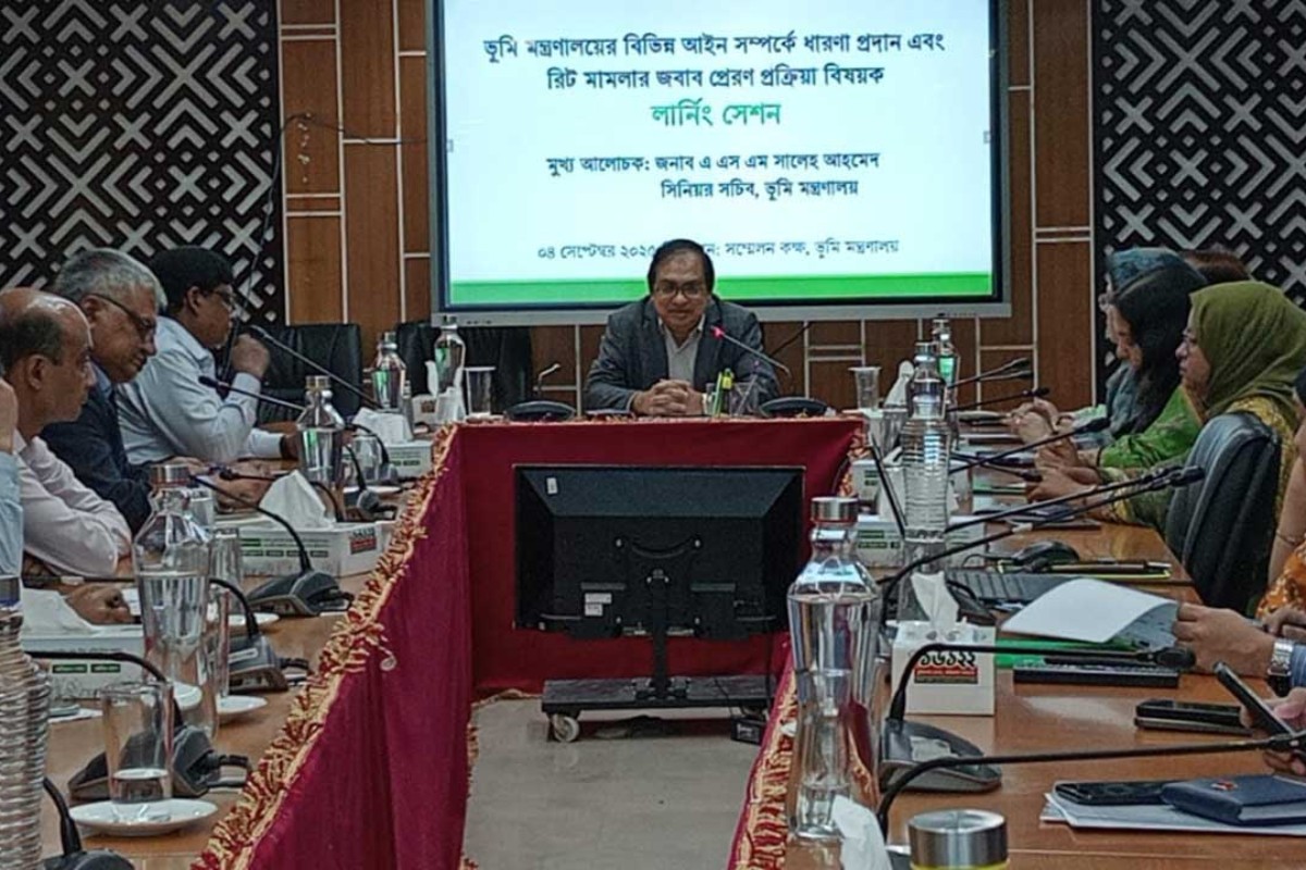 'দেশে মোট মামলার প্রায় ৮০ শতাংশই ভূমি সংক্রান্ত'