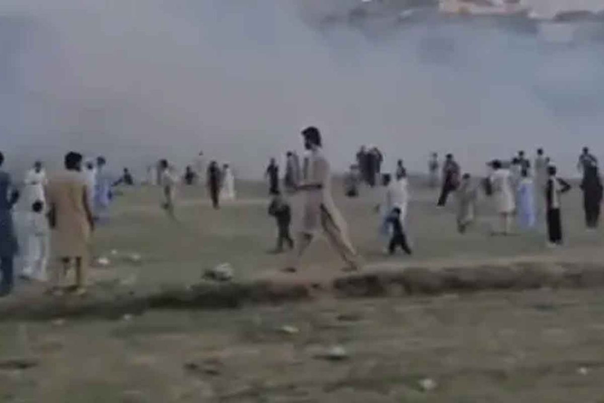 পাকিস্তানে ক্রিকেট ম্যাচে বিস্ফোরণ, নিহত ১