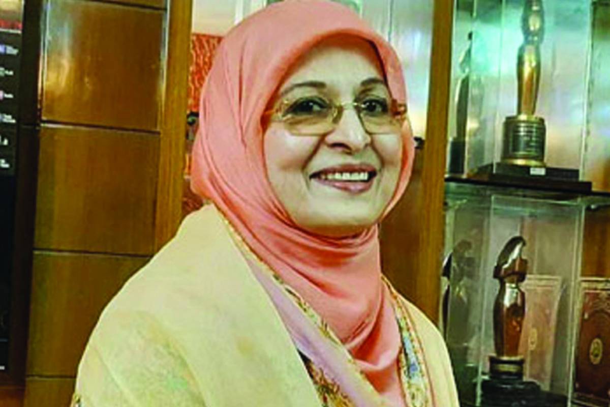 পাঁচ বছর পর ঢাকায় শাবানা, থেকেছেন অন্তরালে
