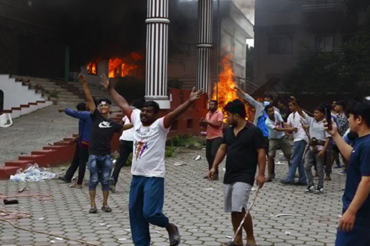নেপালে বাংলাদেশি পরিবারকে মারধর-লুটপাট