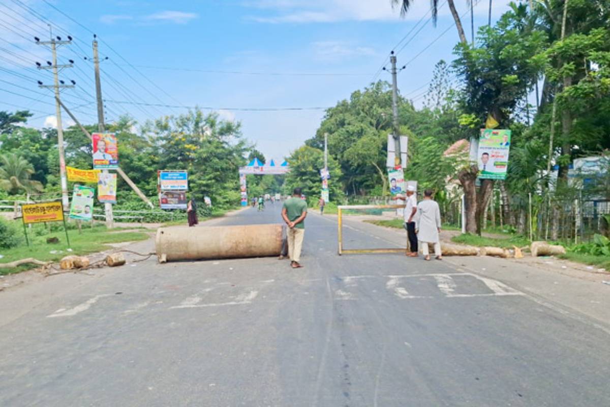 বাগেরহাটে দ্বিতীয় দিনের হরতাল শুরু, যোগাযোগ বিচ্ছিন্ন