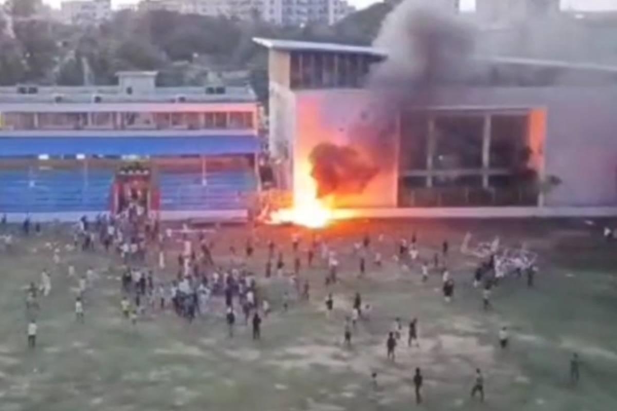 কক্সবাজারে গোল্ডকাপ ফাইনালে রণক্ষেত্র