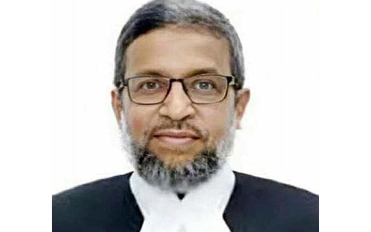 আখতারুজ্জামানের পদত্যাগপত্র গ্রহণ করলেন রাষ্ট্রপতি