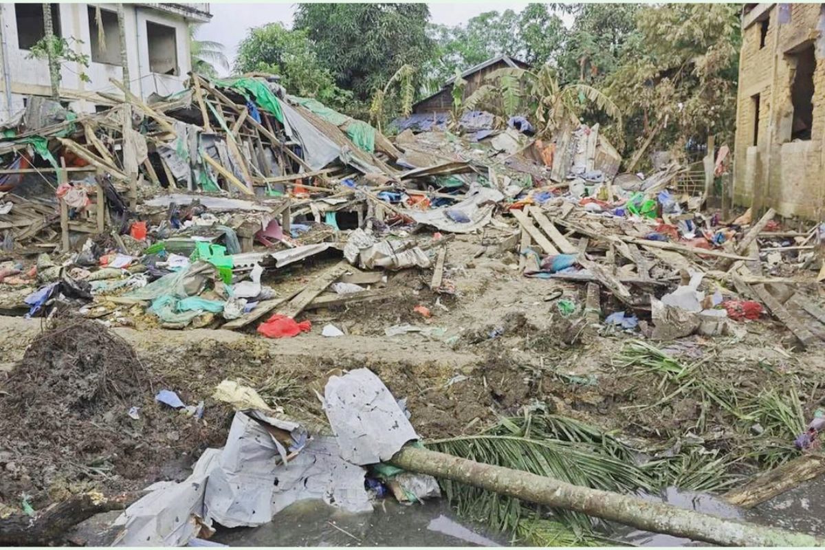 স্কুলে বিমান হাম’লা: নি’হত অন্তত ১৯ শিক্ষার্থী