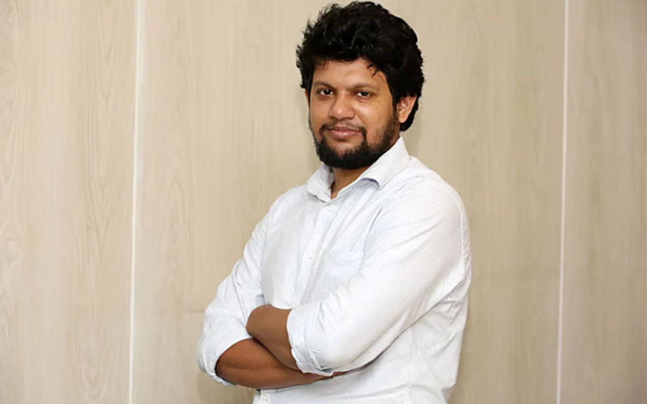 সোয়াসে হামলা হলেও নিরাপদ মাহফুজ আলম