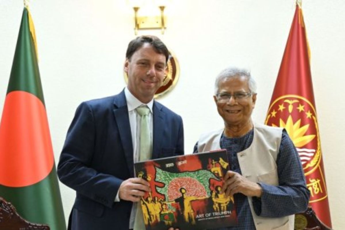 যুক্তরাষ্ট্রের সঙ্গে বাণিজ্য আরও গভীর করতে চান ড. ইউনূস
