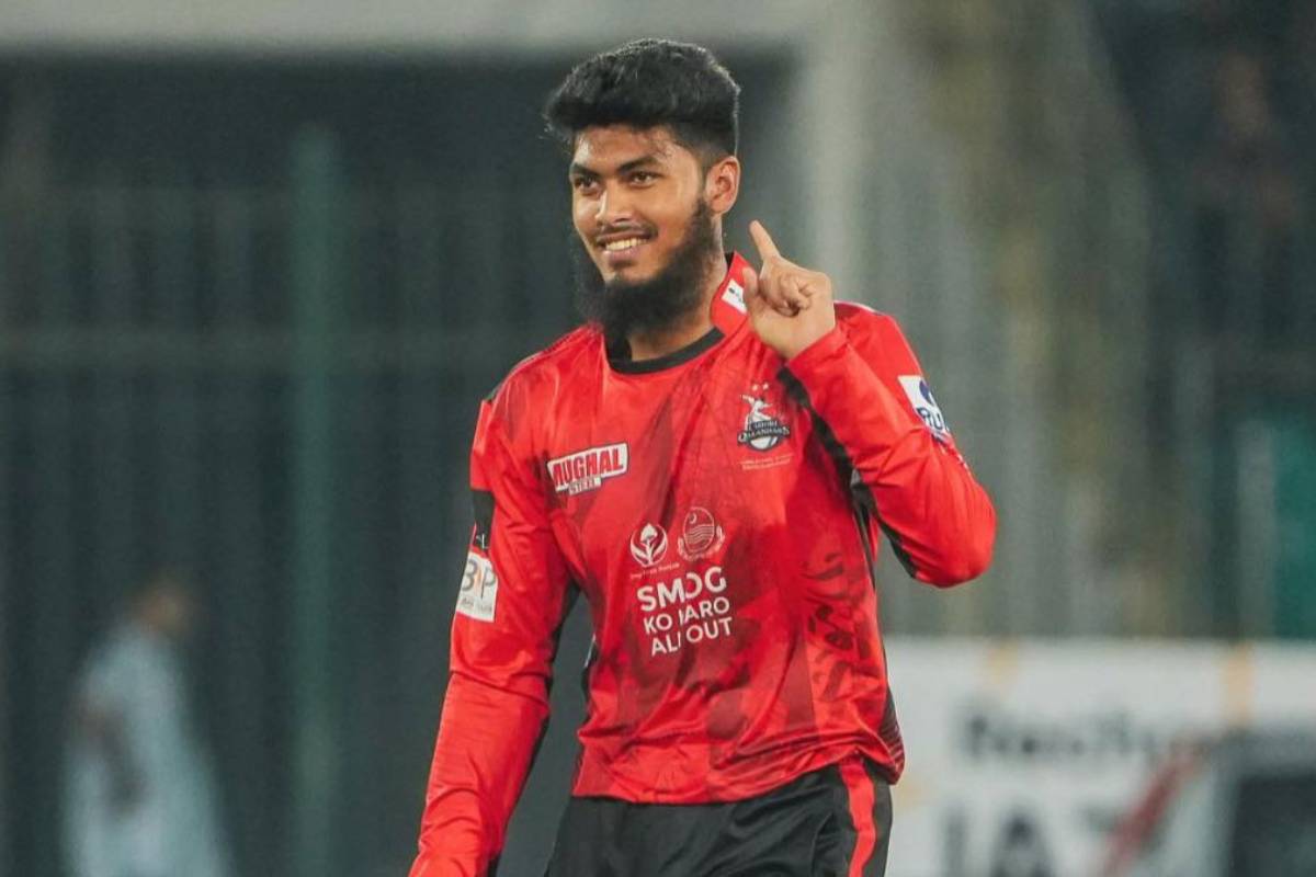 এশিয়া কাপে ছন্দে নেই রিশাদ, তবু আশাবাদী মুশতাক
