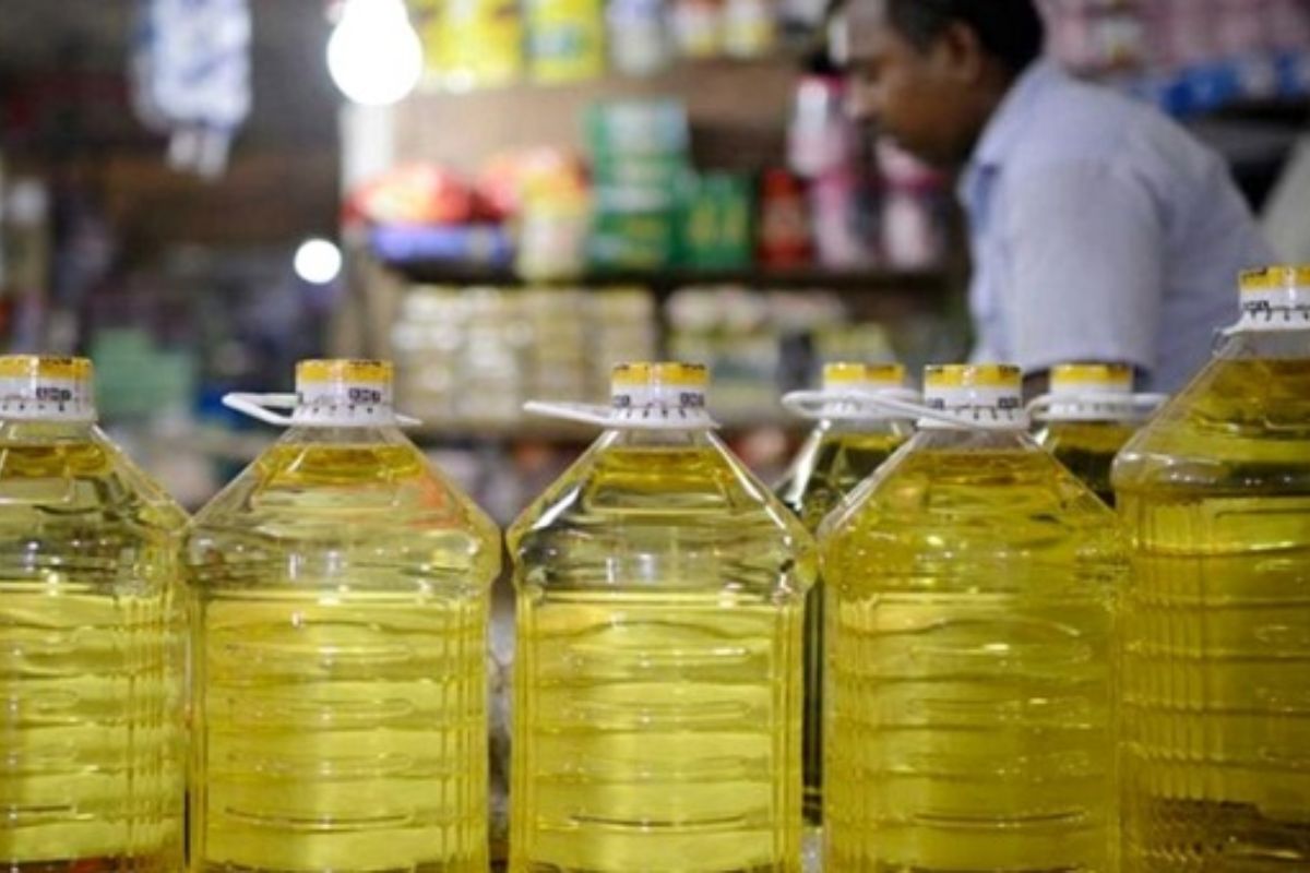 ভোজ্যতেলের দাম বাড়াতে রাজি নয় সরকার