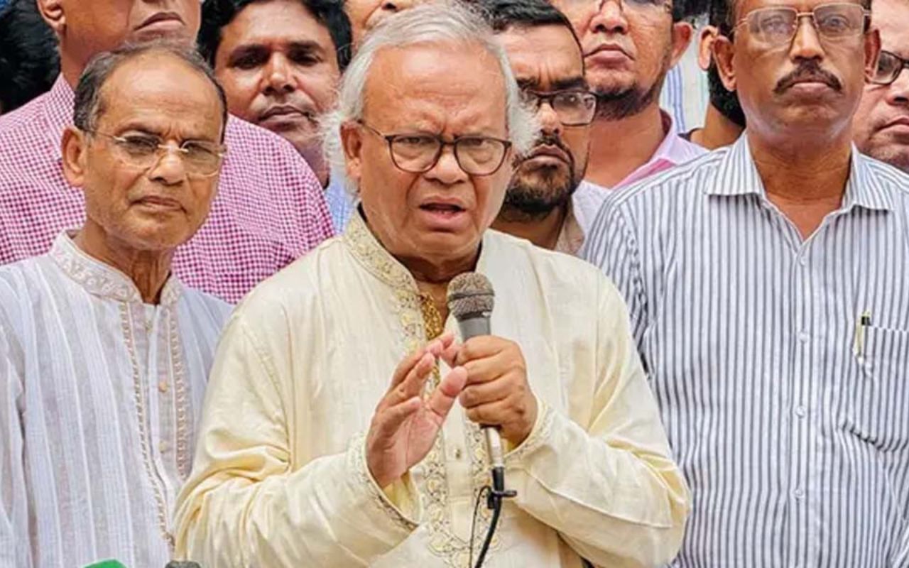 "বিএনপিকে মূল মঞ্চ থেকে সরানোর ষড়যন্ত্র চলছে" 