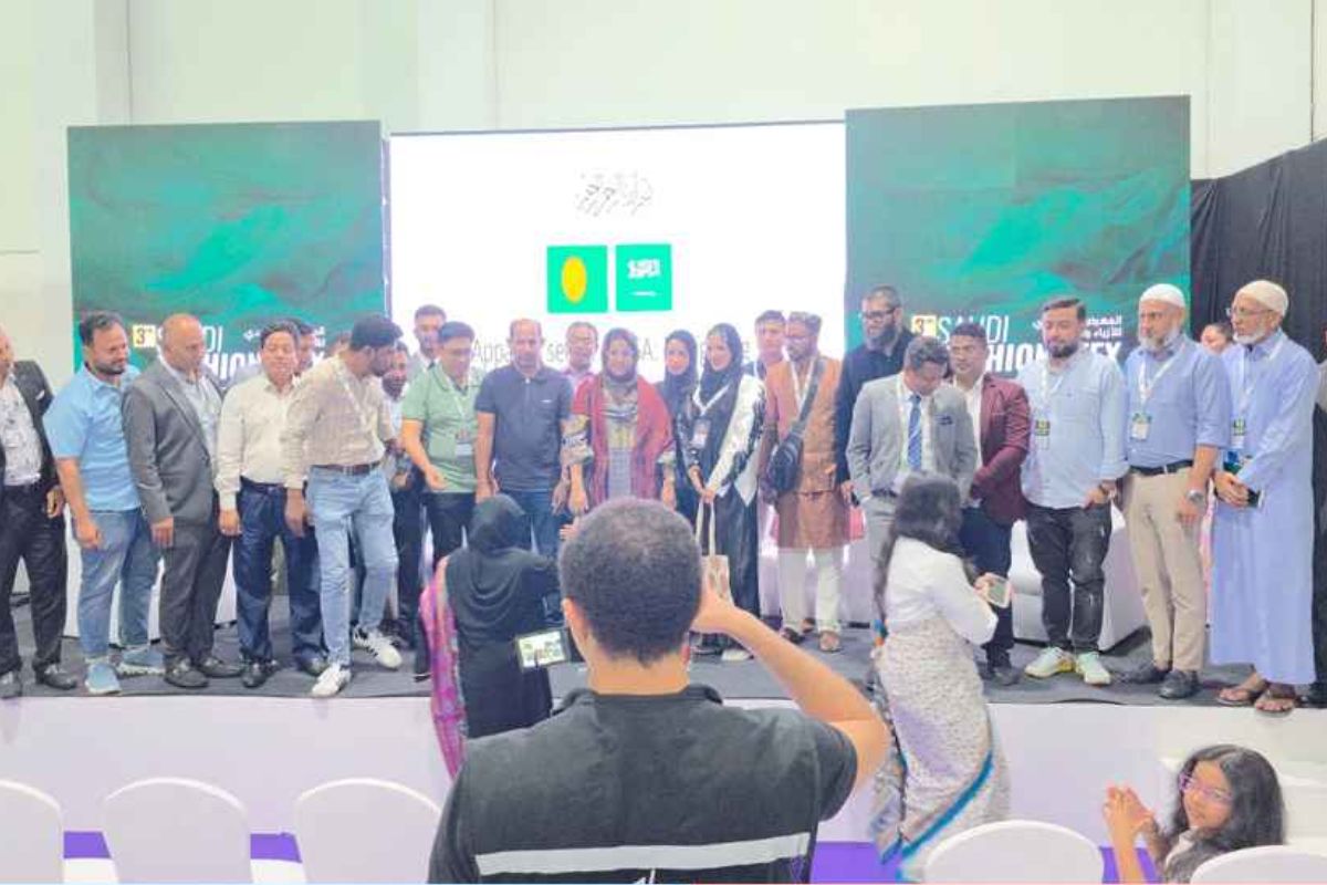 সৌদি–বাংলাদেশ বাণিজ্যে নতুন দিগন্ত: আরবের পোশাক বাজারে দারুণ সম্ভাবনা