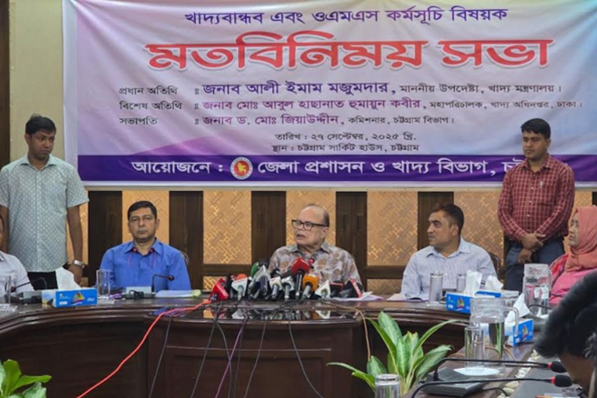 সরকার যতদিন ক্ষমতায় থাকবে, দায়িত্বশীলতার সঙ্গে কাজ করবে: উপদেষ্টা