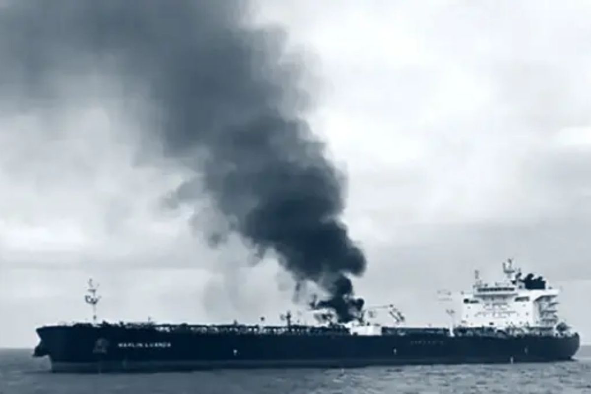 পাকিস্তানি ট্যাংকার জাহাজে ইসরায়েলের হামলা