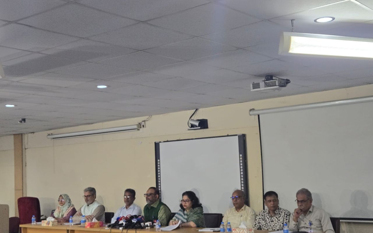 ব্যালট পেপার ছাপানোর স্থান বা সংখ্যা সুষ্ঠু নির্বাজনকে কোনোভাবে প্রভাবিত করে না: উপাচার্য