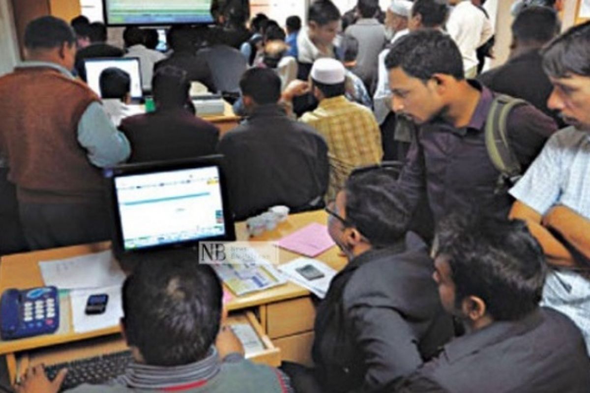 হতাশা কাটিয়ে আস্থা ফিরছে বিনিয়োগকারীদের