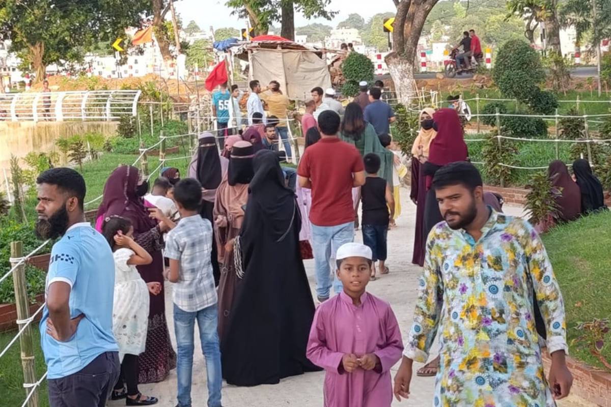 রাঙামাটিতে ভিড়ের চাপ, সাজেক পর্যটন সংকট