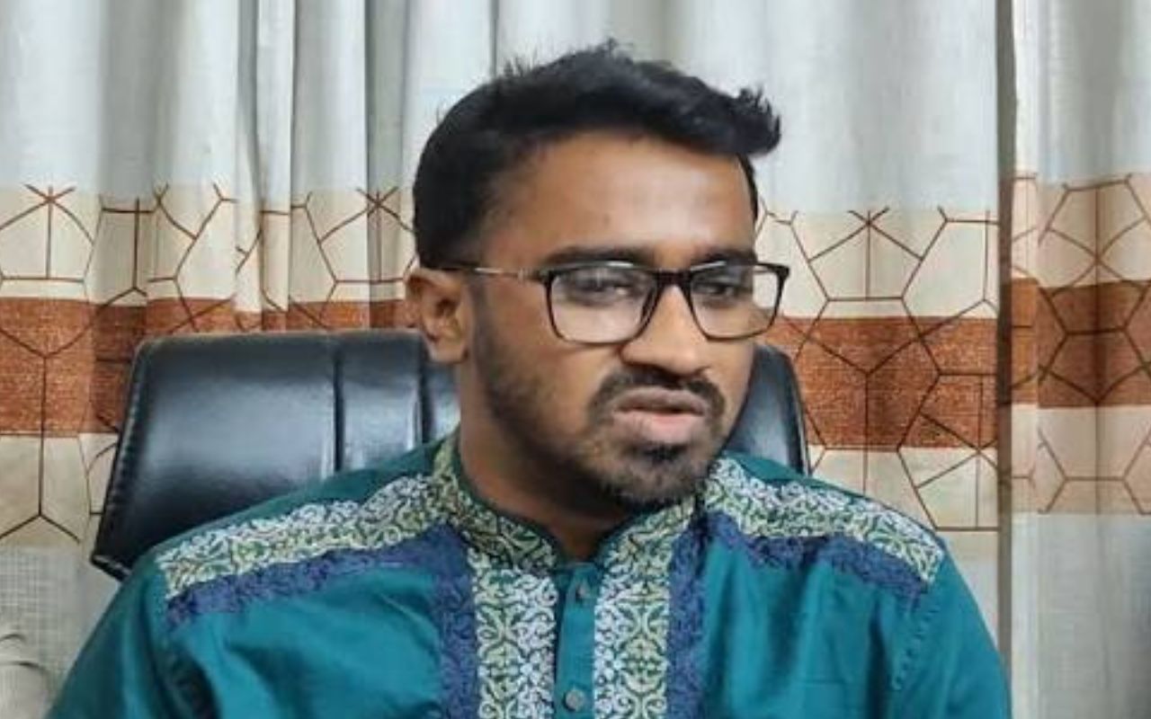 জামায়াতের গোপন রাজনীতি বন্ধের আহ্বান রাশেদ খানের 