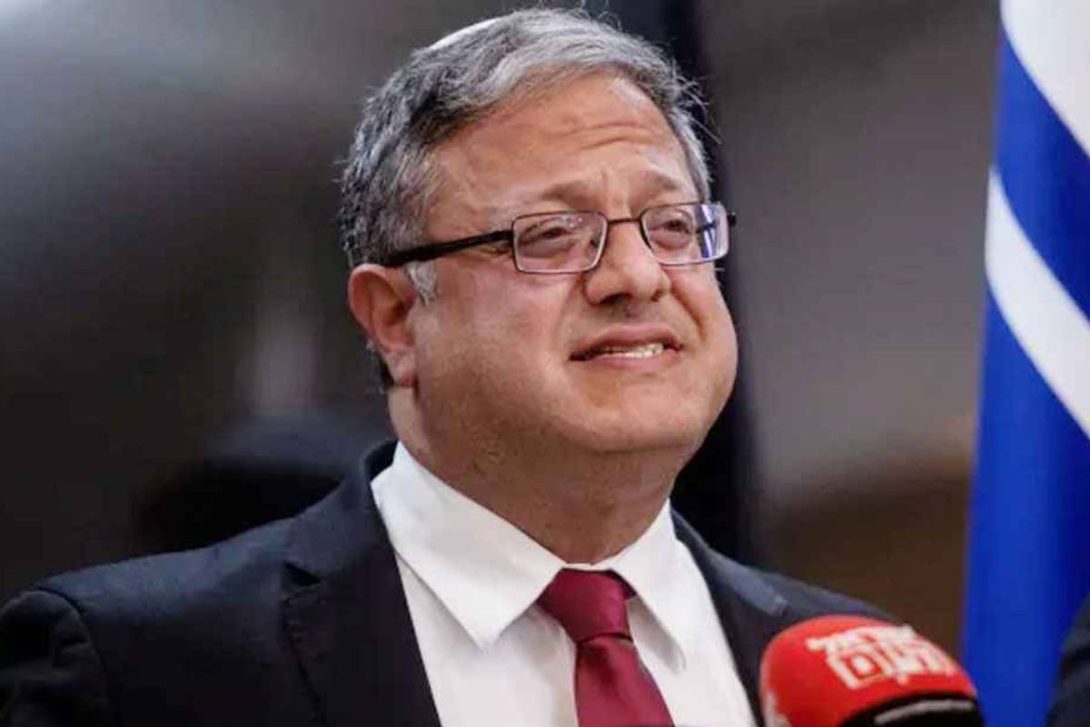 






আটক ত্রাণকর্মীদের ‘সন্ত্রাসী’ আখ্যা ইসরায়েলের




 



 