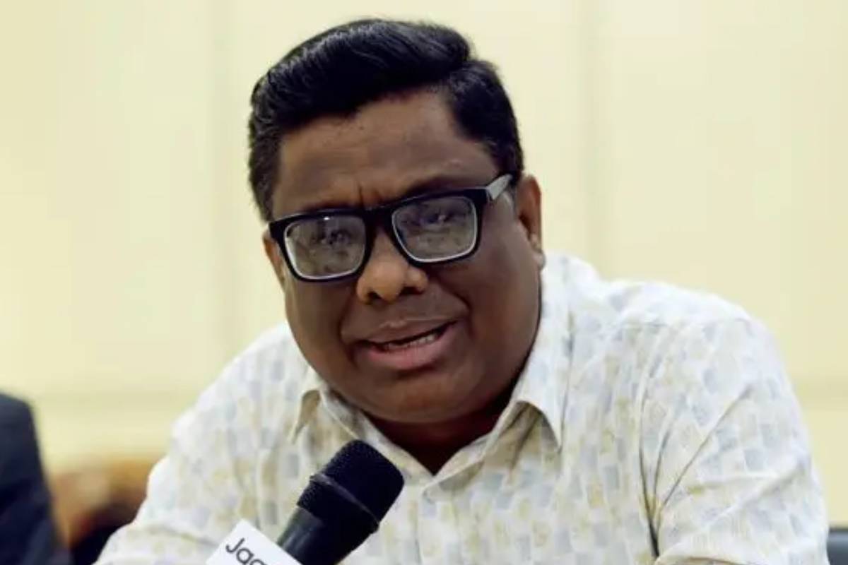 সুশাসনের অভাবে দিশেহারা বাংলাদেশের শেয়ারবাজার